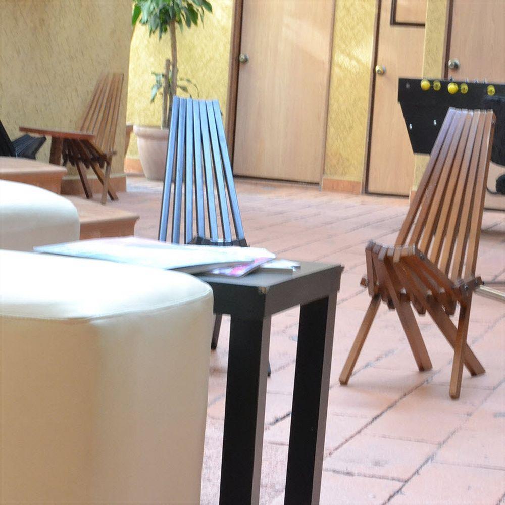 Capital O Hotel Valencia Puebla Exteriör bild